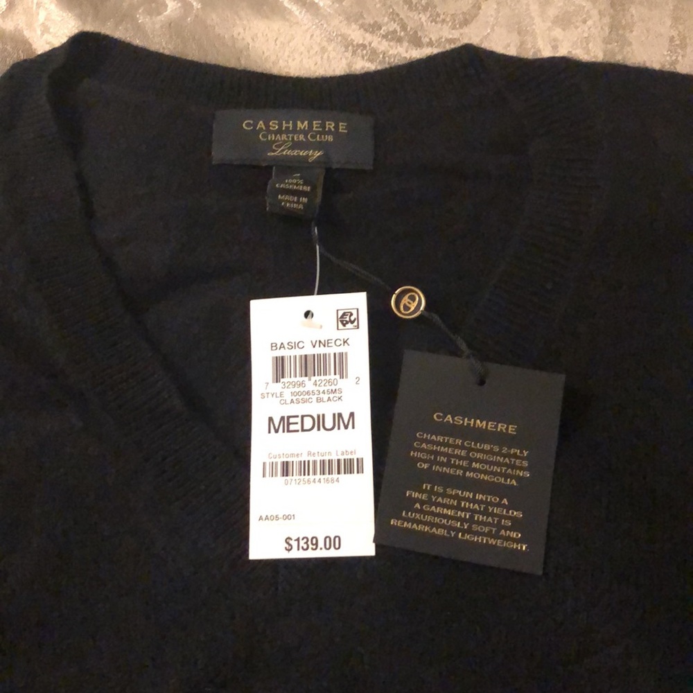 100% cashmere Sweater cashmere new with tags